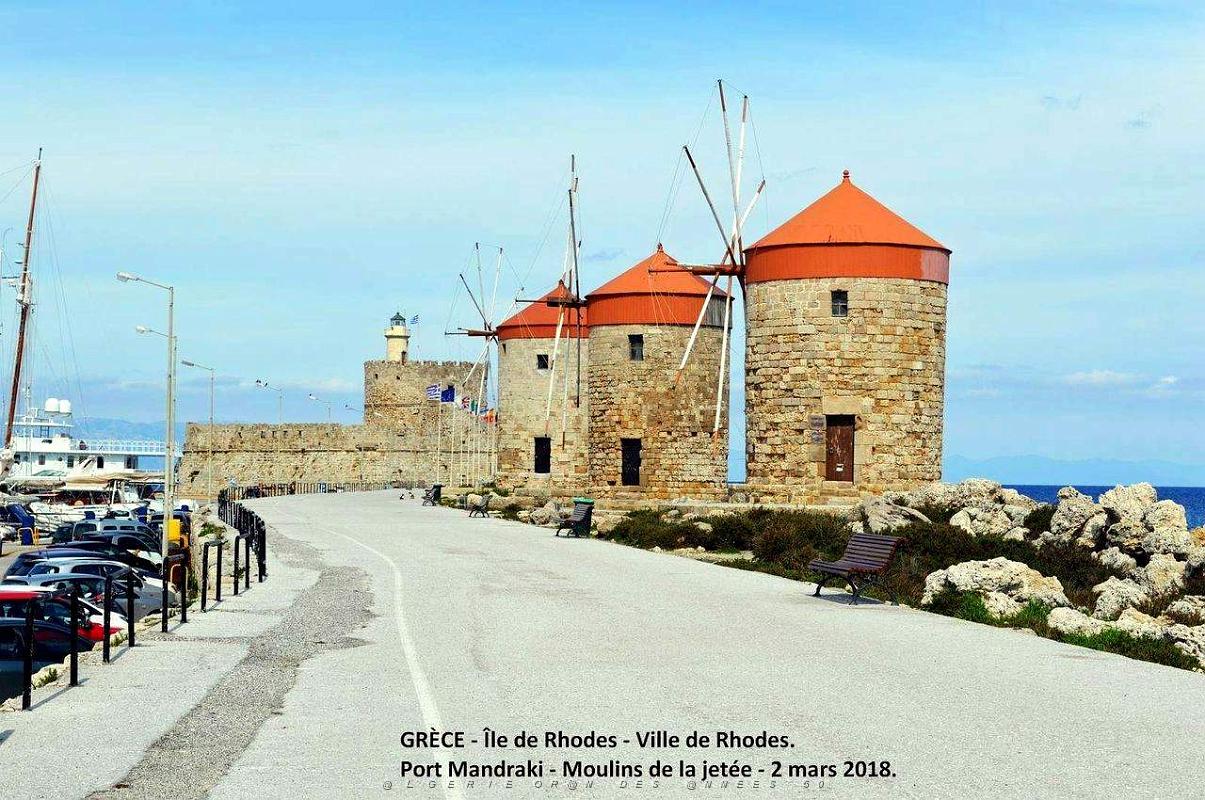 068- Rhodes ville et port d'honneur.JPG